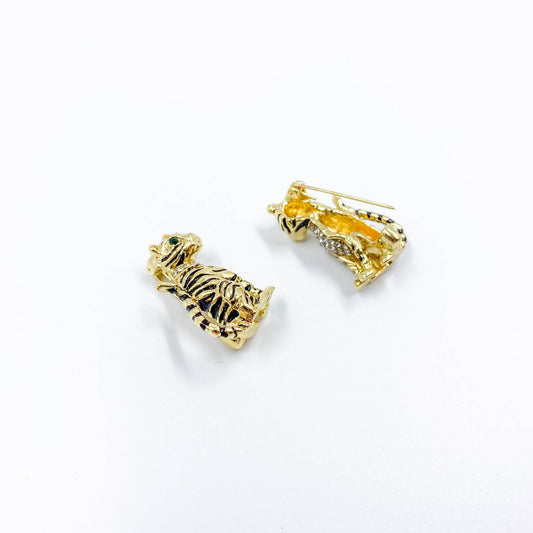 Gold Sitting Tiger Pin